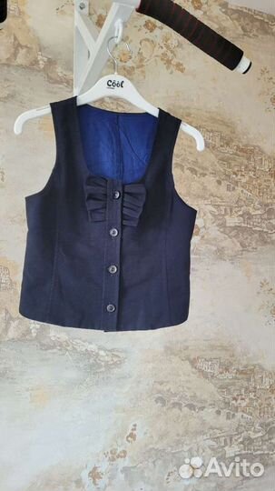Жилетка школьная новая 134 Остин