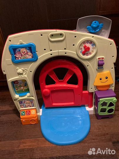 Умный дом Смейся и учись Fisher-Price