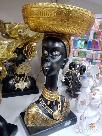 Фигурка интерьерная африканка