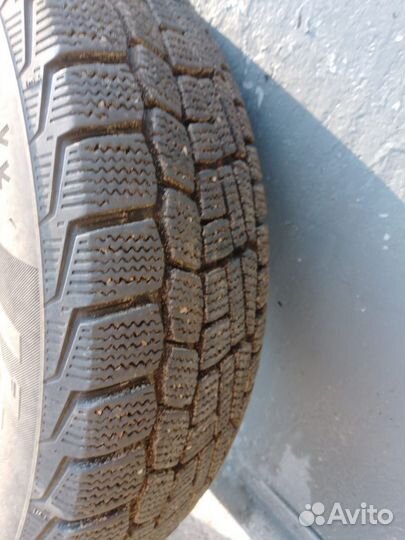 Bridgestone Blizzak DM-V2 185/70 R14