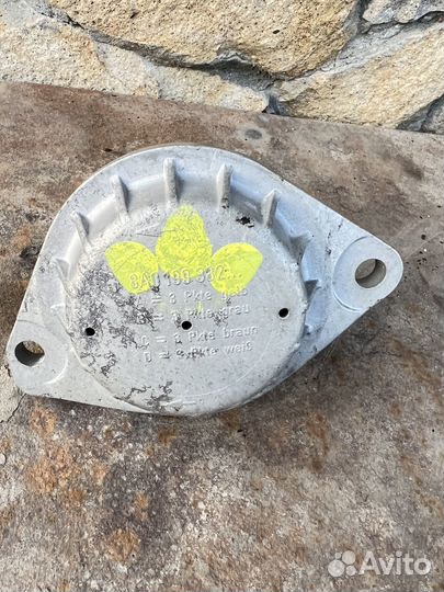 Подушка двигателя Audi 80 B4