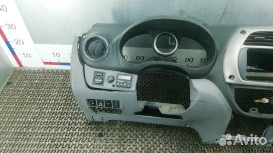 Панель приборов (торпедо) toyota RAV 4 ZCA2 (DBR04