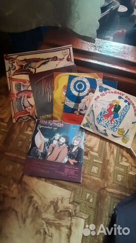 Пластинки разных форматов и Патифон