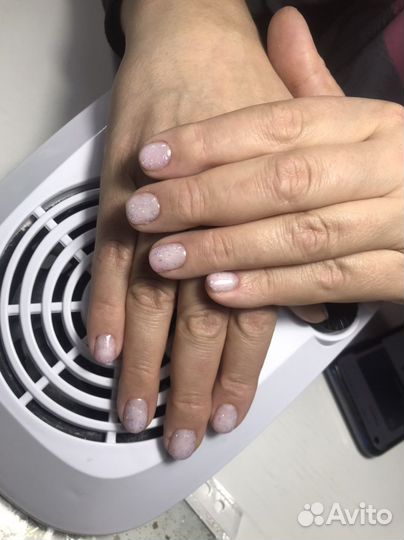 Маникюр с покрытием гель-лаком