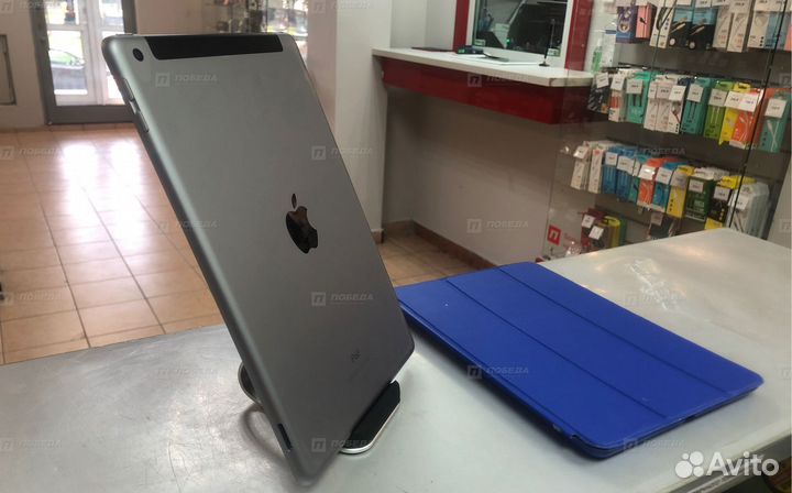 Бе8 Планшет Apple iPad 12.9 128Gb Wi-Fi