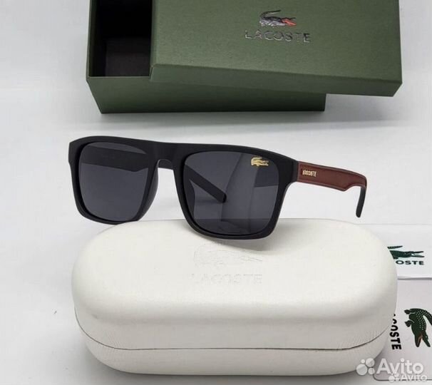 Солнцезащитные очки lacoste