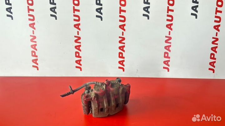 Суппорт передний правый Honda Elysion RR2 2.4 AT