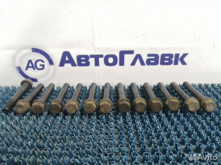 Болты крепления коленвала Toyota Mark II