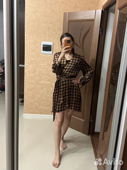 Платье в горрх mango