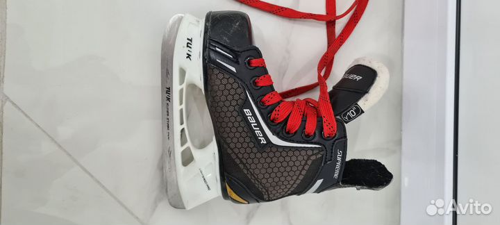 Хоккейные коньки bauer