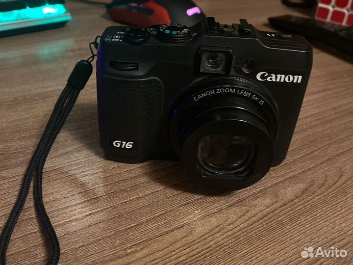 Компактный фотоаппарат canon G16