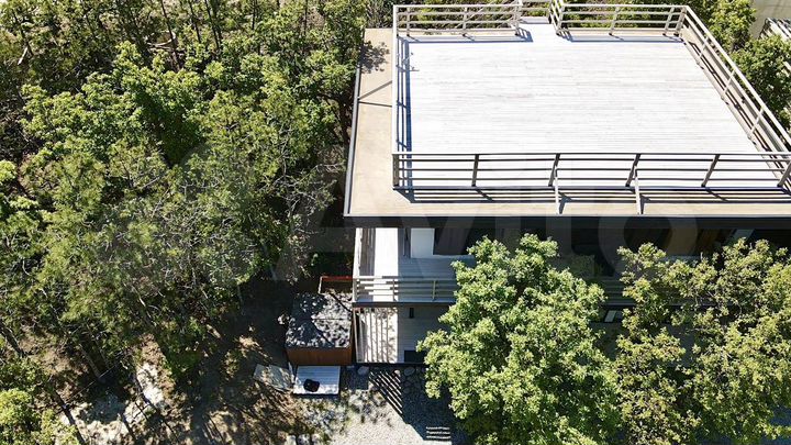 Дом 185 м² на участке 8 сот.