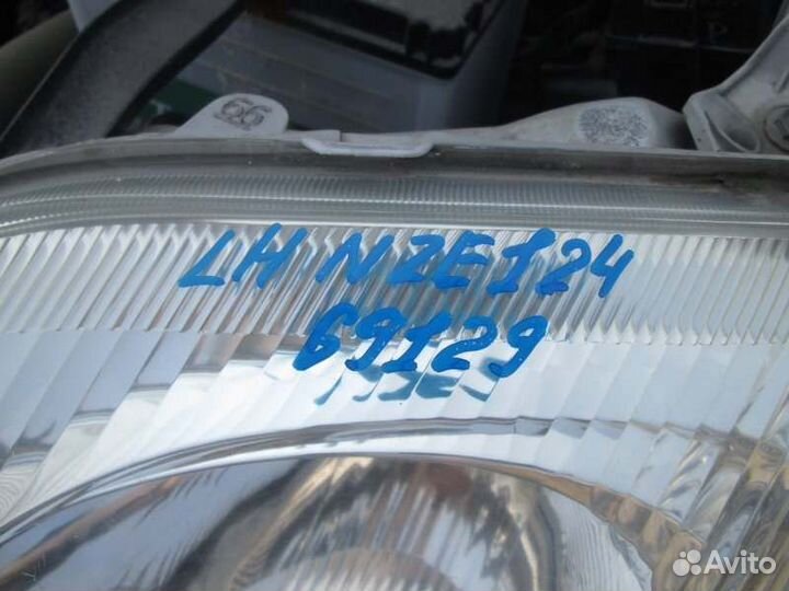 Фара левая Toyota Corolla Fielder NZE124 1NZ-FE