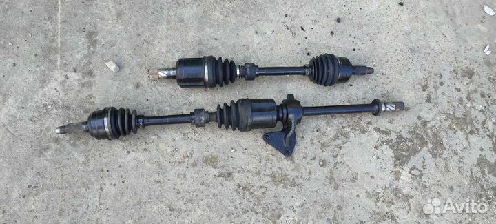 Привод левый, правый Мазда 6 gg АКПП