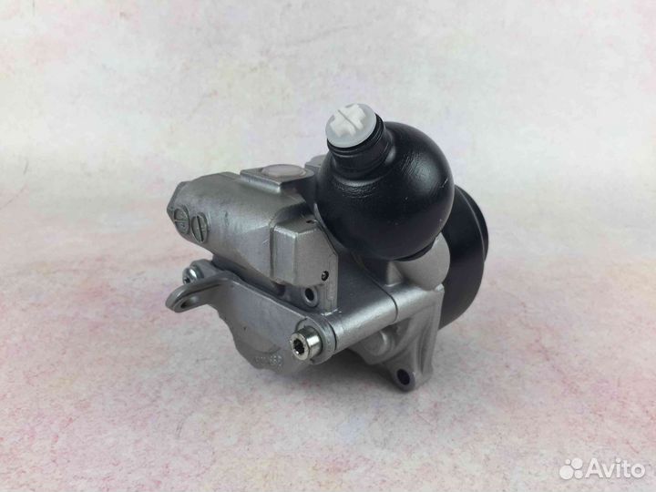 Насос гидроусилителя руля Porsche Panamera