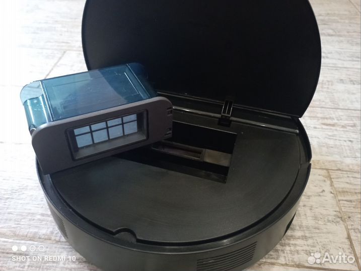 Робот пылесос