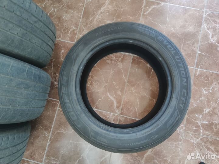 Cooper Evolution CTT 235/55 R18 100V