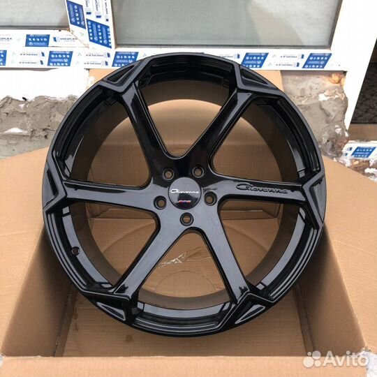 Диски Giovanna Dalar R20 на Chevrolet Camaro Tesla
