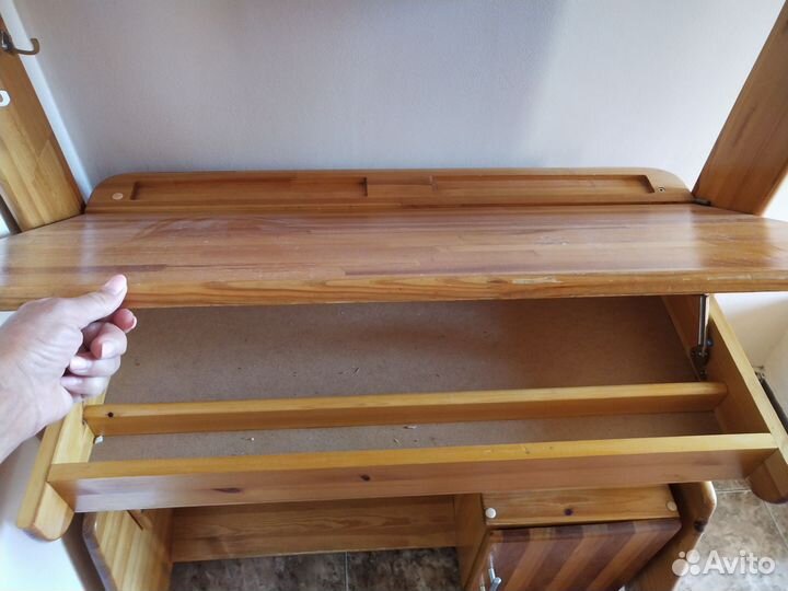 Парта Школярик, массив дерева