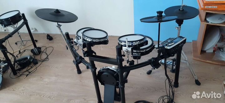 Электронные барабаны Roland td-15, Alesis dm-10