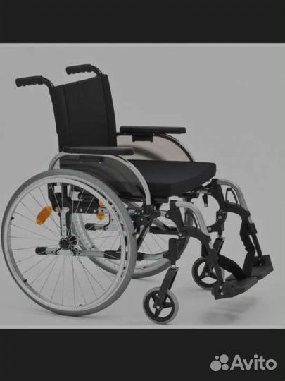 Кресло-коляска для инвалидов