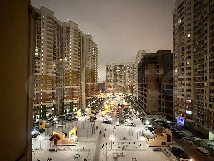 2-к. квартира, 60 м², 9/25 эт.