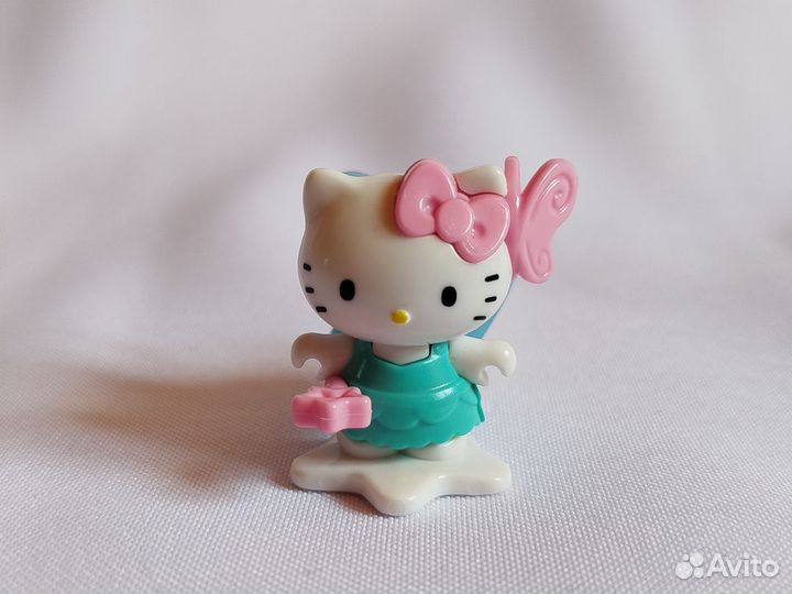 Игрушка Hello Kitty из Kinder- Сюрприз