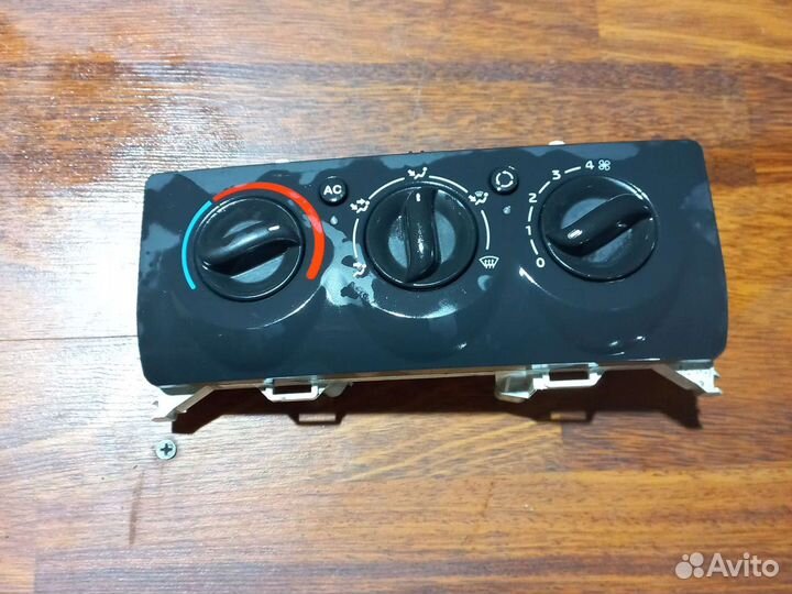 Блок управления отопителем Renault symbol