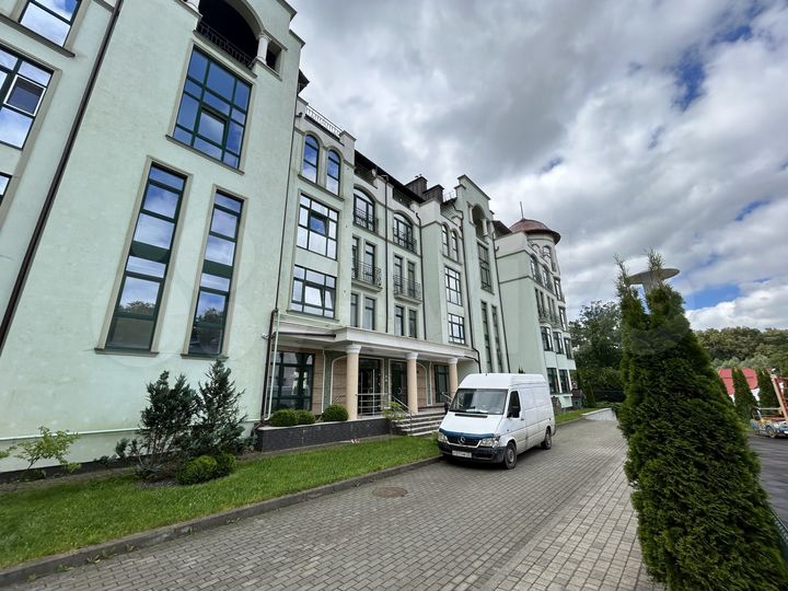 1-к. квартира, 50,1 м², 2/5 эт.