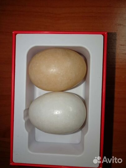 Яйцо из камня