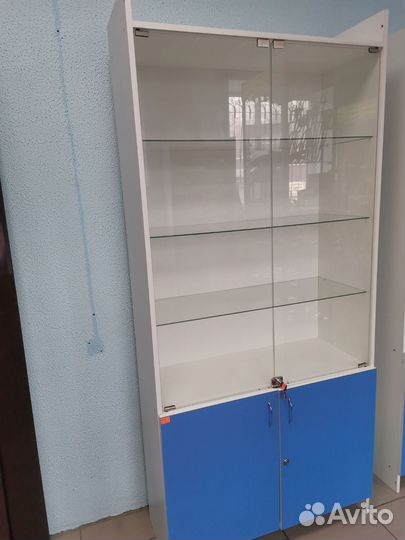 Стеклянные витрины