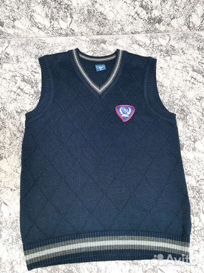 Школьные вещи на мальчика 146, 152