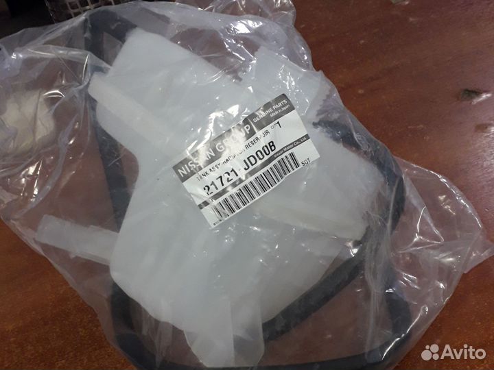 Расширительный бачок Nissan Qashqai 10