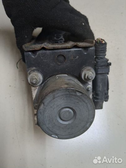 Блок абс, насос Nissan Qashqai, 2010