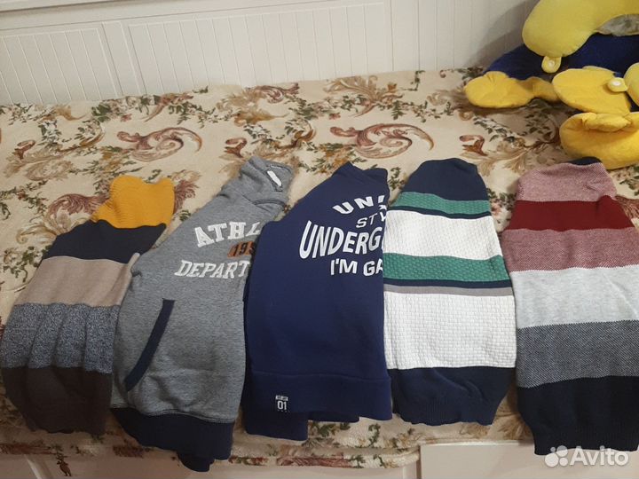 Свитер на мальчика 140