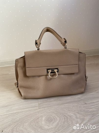 Сумка salvatote ferragamo оригинал
