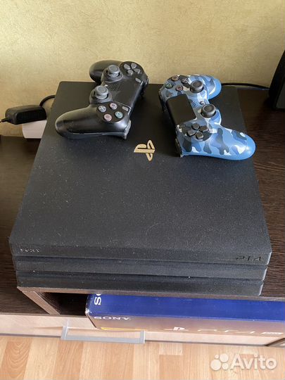 Sony PS4 Pro 1TB CUH-7108B