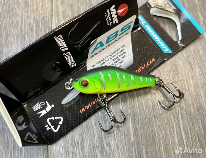 Воблер Flagman Qwant 35F