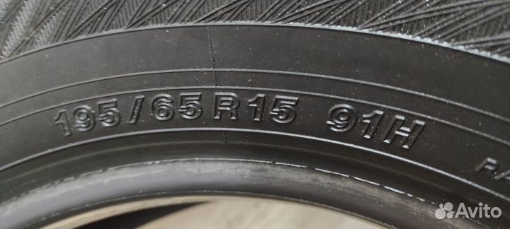 Yokohama Advan dB V552 195/65 R15