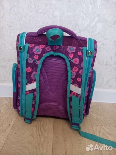 Рюкзак школьный для девочки б/у
