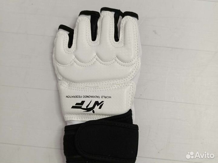 Перчатки для тхэквондо