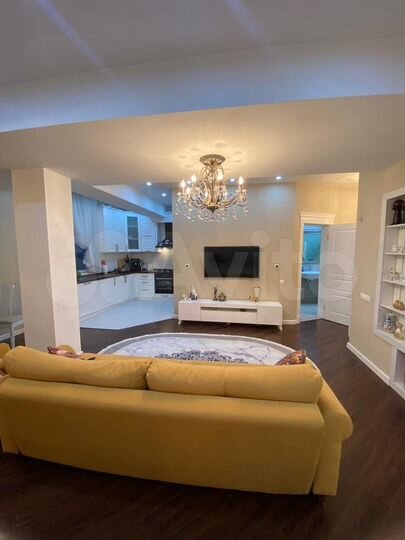 3-к. квартира, 86 м², 2/4 эт.