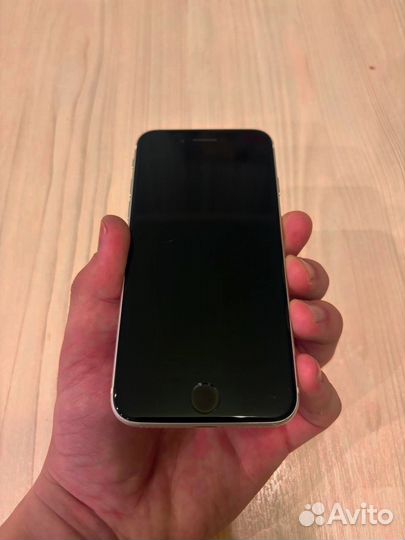iPhone SE (2020), 128 ГБ