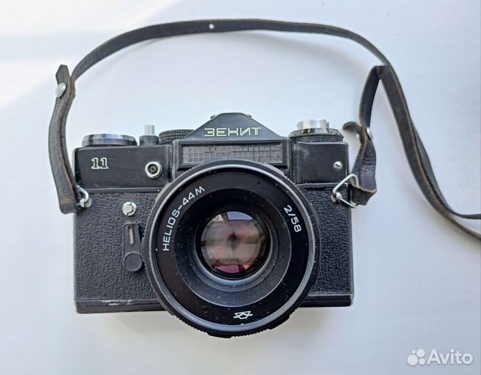 Фотоаппарат Зенит 11, объектив Гелиос 44м 2/58