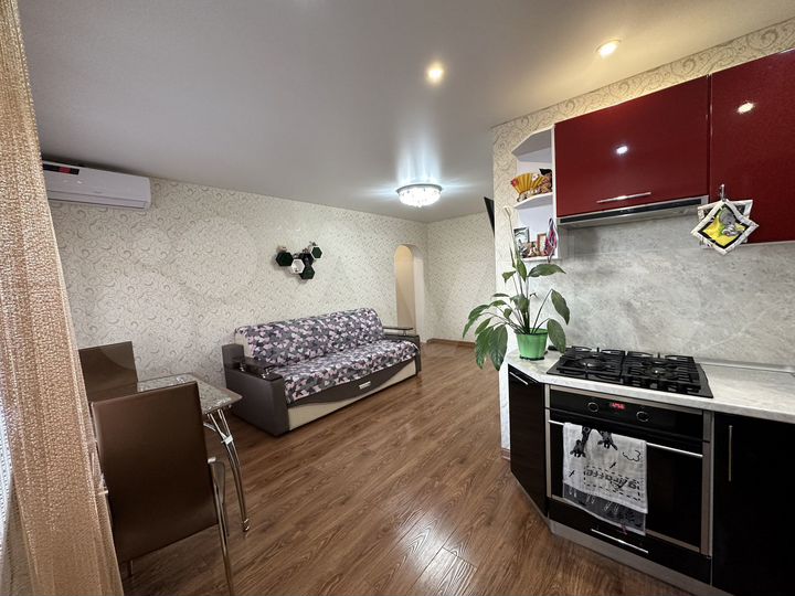 3-к. квартира, 54 м², 1/3 эт.