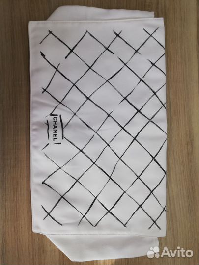 Камелии, ленты Chanel