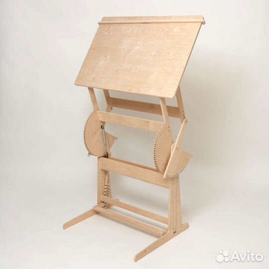Парта растущая, мольберт, кульман, конторка