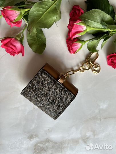 Чехол для наушников Michael Kors For Apple AirPod