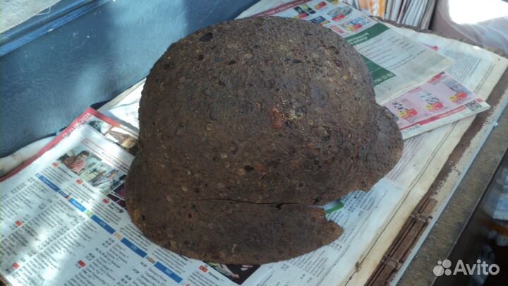 Старая каска