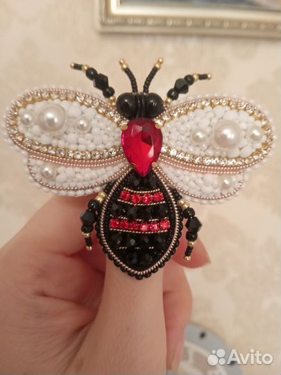 Брошь ручной работы